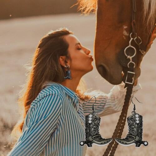 Vintage Fashion Crystal Earrings for Women Female Boots Cute Earrings Drop Dangle Earrings Lesbian Earrings Korean Earrings