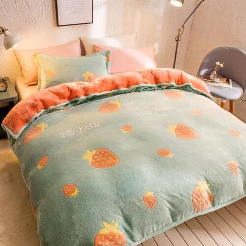 Home Textiles 1pcs Flannel Quilt cover Strawberry Soft Warm Coral Fleece Blanket Winter Quilt cover Throw Mechanical Wash