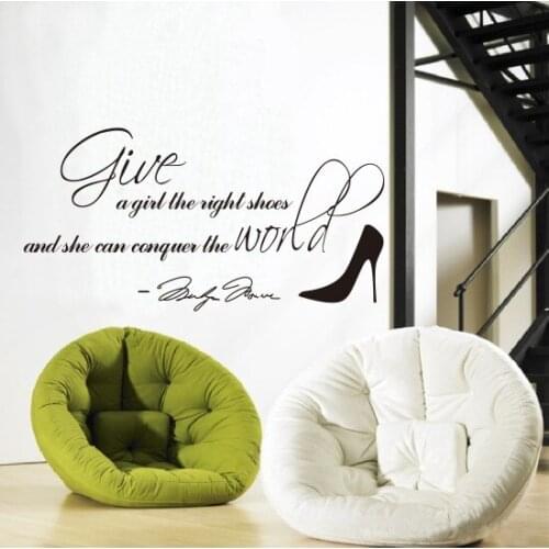 Give a girl the right shoes Living Room bedroom Vinyl Wall Decal Wall Lettering Art Words motto Wall Sticker Home Decoration