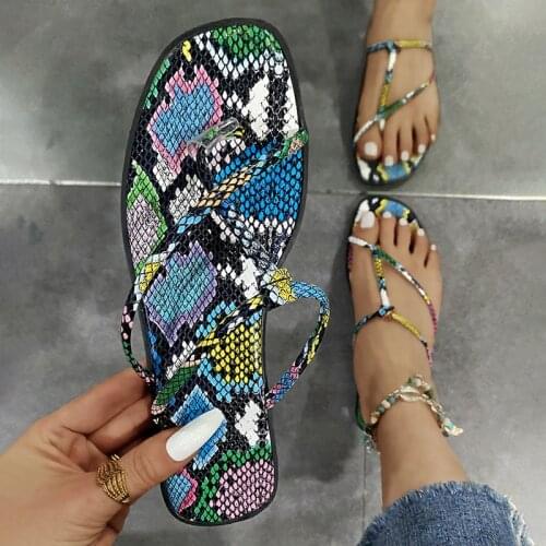 Summer Women Outdoor Trend Slippers Snake Pu Leather Narrow Flat Rubber Sole Casual Fashion Shoes Ladies Outdoor Beach Slides