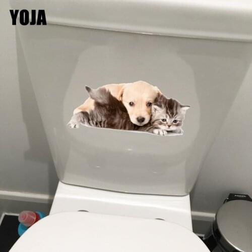 YOJA 22.2*10.3CM Dogs And Cats Playing Funny Animal Toilet Sticker Home Decor Wall Decals T1-0293