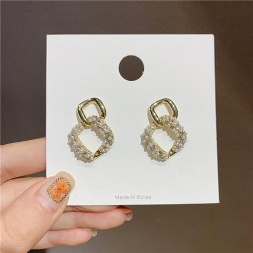 Stud Earrings for Women Retro Geometric Simple Pearl Earrings Women 2020 NEW Jewelry Wholesale