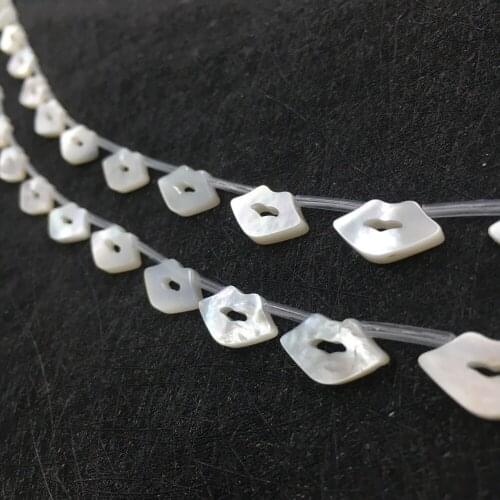 20pcs wholesale sexy lip Loose Mother of pearl beads for women DIY jewellery