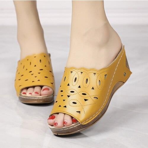 Sandals Women Retro Platform Beach Shoes Women Casual Womens Sandal All-Match Female Sandal Outdoor Lady Shoes Plus Size