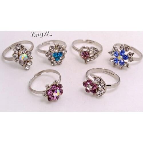 Yingwu 30pcs Wholesale Lots Mixed Flower Styles Crystal Rhinestone Silver Plated Rings Natural Stone