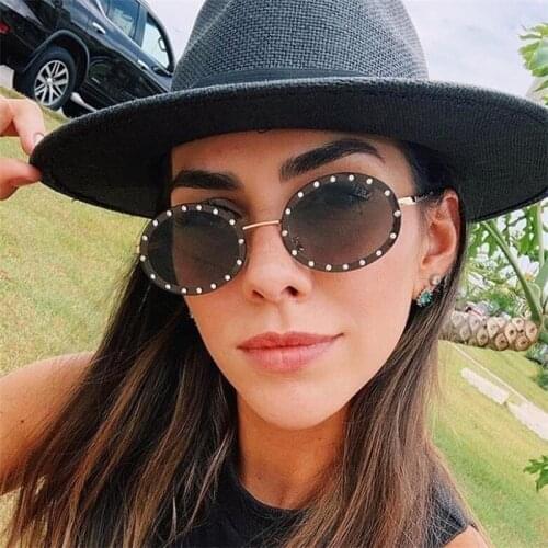 Retro Small Oval Sunglasses Female Rhinestone Crystal Embellish Sun Glasses Metal Fashion Designer Women Shades lunette soleil