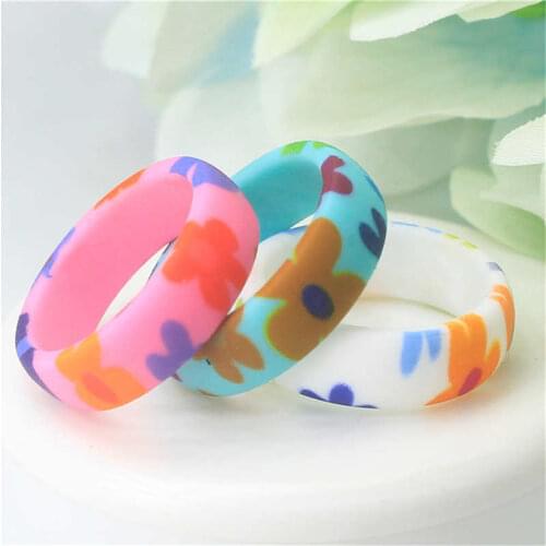 Julie Wang 5.7mm Women Silicone Ring Flower Pattern Fashion Party Outdoor Sport Wedding Party Gift Cocktail Rings 4-10 US Szie