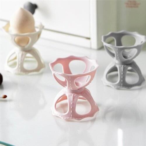 1Pc Plastic Makeup Sponge Holder Makeup Puff Rack Storage Rack Sponge Drying Stand Holder Makeup Puff Drying Tool