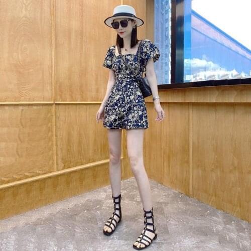 Womens 2021 Summer New Square Neck Floral Jumpsuit Shorts Female One-shoulder Puff Sleeve One-piece Tide