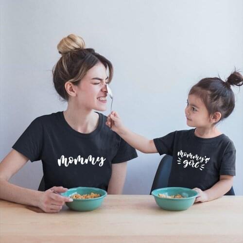 1pcs Mama and Mamas Girl Matching Mummy and Me Tshirts Mother Daughter Family Match Shirt Outfits Summer Casual T-Shirt Tops