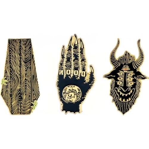Dongsheng jewelry Hands of doom satan sees all coffin pins Gothic Punk pins Badges Brooches jackets Backpack pins Halloween Gift