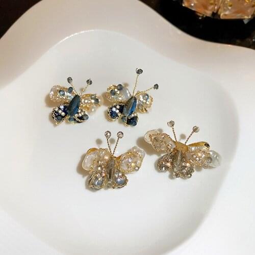 Origin Summer Chic White Blue Color Geometric Butterfly Pendant Earrings for Women Ladies Bling Rhinestone Earrings Jewelry