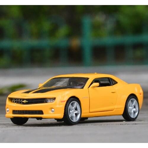 1/36 Chevrolet Camaro Classic Car Alloy Sports Car Model Diecasts Metal Toy Car Model High Simulation Collection Childrens Gift