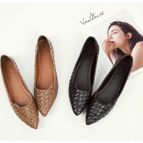 2021 Women PU Flats Fashion High Quality Black brown Pointy Toe Ballerina Flat single Slip On Comfortable work leather Shoes