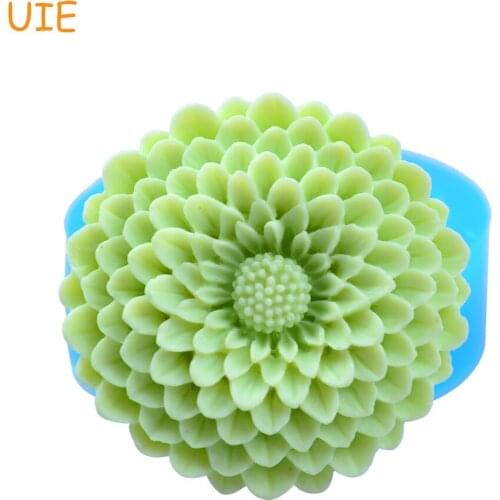 HYL048U 35mm Flower Chrysanthemum Silicone Push Mold - Cake Decoration, Fondant, Resin Clay, Scrapbooking, Gum Paste, Food Safe