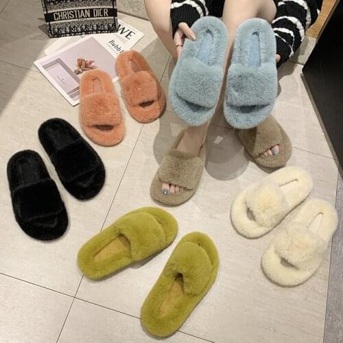2021 Women Slippers Winter Warm Female Slip-On Flat Slippers for Home Black Female Faux Fur Slippers Plus Size 35-42 Women Shoes