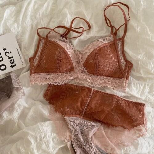 Wriufred Beautiful lace high-grade rimless comfortable lingerie panty triangle cup underwear low waist panties women bra set