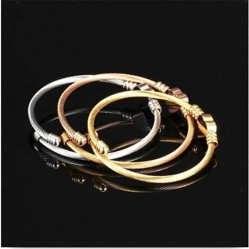 New Trendy Metal Braided Cable Shape Bracelet Womens Bracelet Heart-Shaped Open Bracelet Accessories Party Jewelry