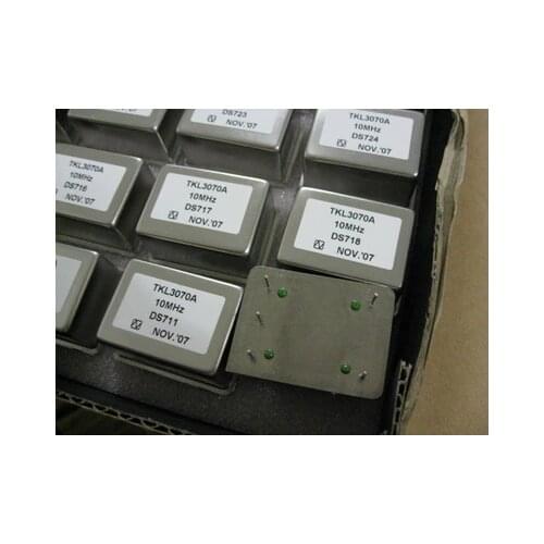 1pcs OCXO 3070A 10MHZ High Stability Constant Temperature Crystal 12V Square Wave Voltage Controllable