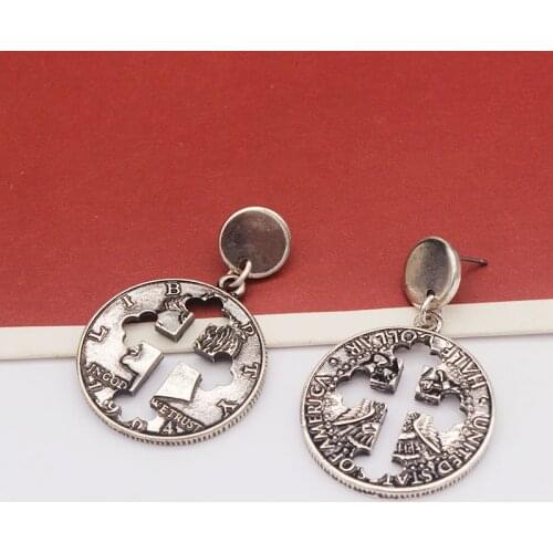 Fashion Parts Gothic Style round Coin Human Head Cross Double-Sided Pattern Ear Stud Earrings for Men and Women Dangle Earrings