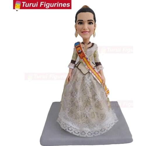 Girl in wedding dress cheerleader angel figurines mini people sculpted figure hand-painted best art decor for home decorations