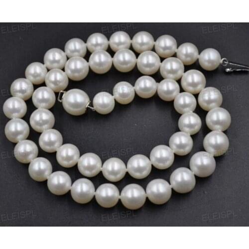 Stunning 8.5-9.5mm round white pearl necklace 17"