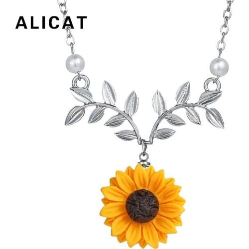 ALICAT Vintage Pendants