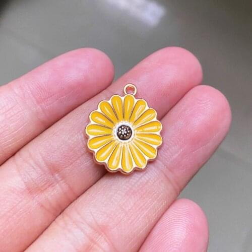 4PCS Alloy Enamel Sunflower Charms Metal Yellow Daisy Flower Pendants for Earrings Bracelet DIY Making Accessories Wholesale