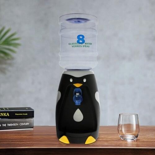 2.5 Liters Penguin Mini Water Dispenser 8 Glasses Water Verres D'eau Aquatic Flightless Birds Home Desktop Decoration