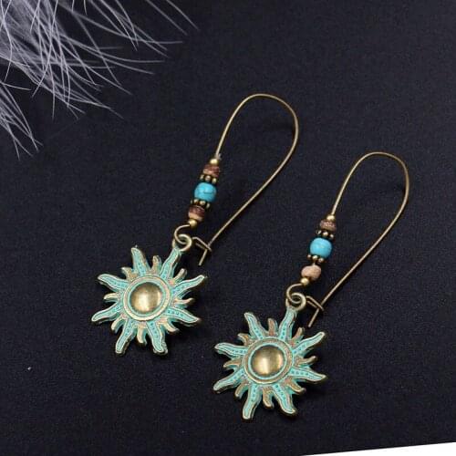 Vintage Ethnic Antique Green Bronze Brass Natural Stone Pierced Sun Flower Drop Earrings Brincos Bohemian Boho Jewelry For Women