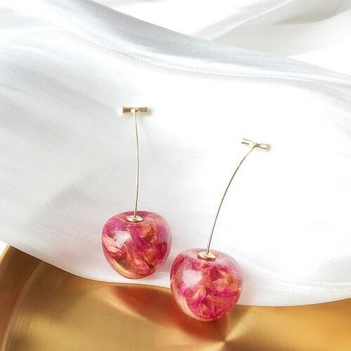 Resin Dried Flower Cherry Hanging Earrings Sweet and Gentle Popular Plant Exquisite Ladies Drop Earrings Simple Cherry Shape