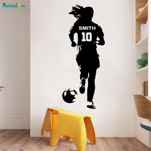 Personalized Name And Nmuber Girl Soccer Player Wall Sticker Home Décor Living Room Football Fans Murals YT4576