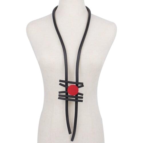 YD&YDBZ New Red Round Jewelry Necklace Women Fashion Flat Rubber Pendant Necklaces Accessories Handmade Strange Gothic Torque