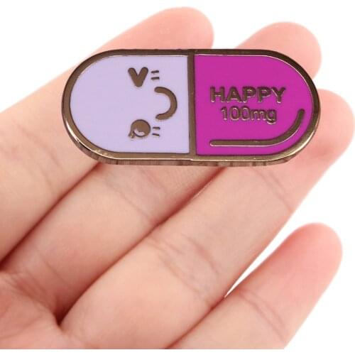 DZ1642 Doctor Nurse Jewelry Pins for backpacks Lapel Enamel Pins and Brooches for Woman Bags Badge Friend Kids for Gifts