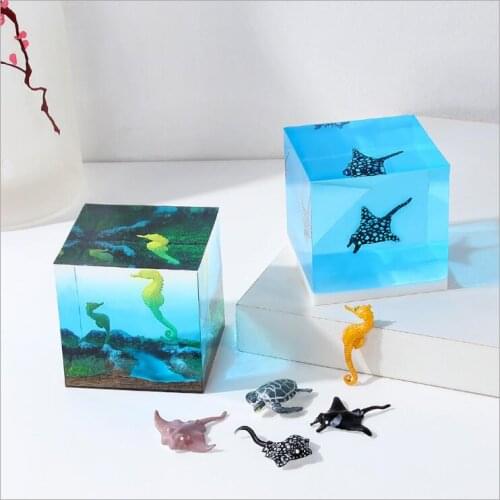 3 pcs/lot Different style Resin mini 3D Glacier animal Skate material epoxy mold makeing jewelry filling for DIY jewelry