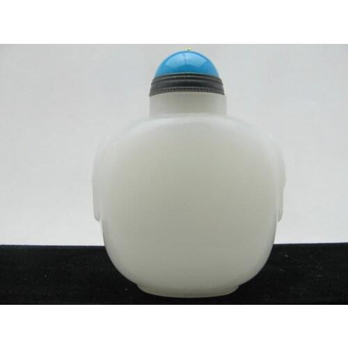 Chinese Perfect shape 3.2 inches Nephrite Jade Snuff Bottle