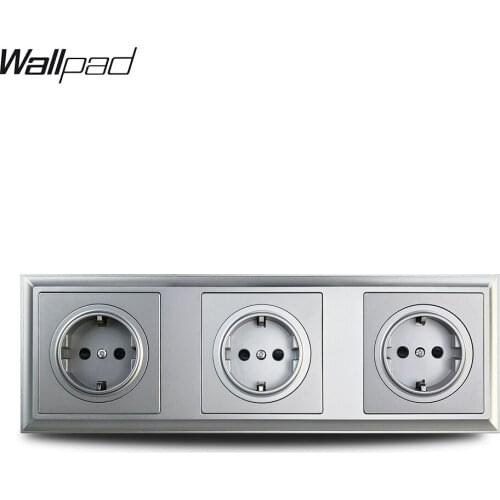 Grey PlasticTriple EU Wall Power Socket L6-P70 Plastic Palace Style 258 * 86 mm Wallpad EU Russia 3 Way Wall Sockets