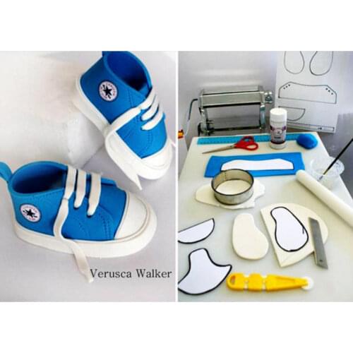6pcs/3D Baby Shoes Form Plastic Cake Fondant Soap Mold 3D Sneaker Shape Cake Decorating Tools Pastry Kitchen Decoration Bakeware
