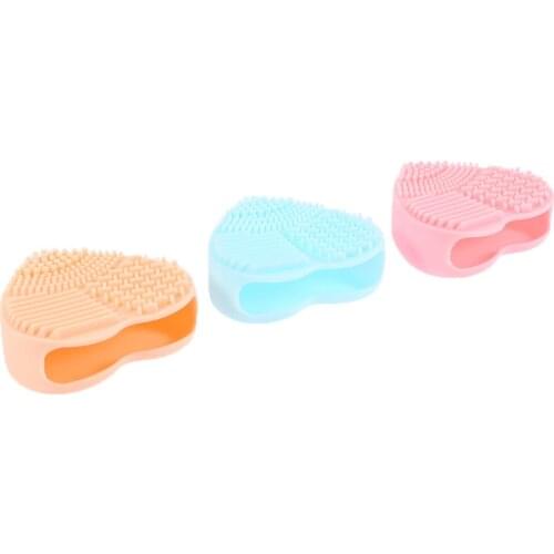 Silicone Makeup Brush Cleaning Mat Cosmetic Brush Washing Pad Heart-shape Brush Scrubber 3 Colors