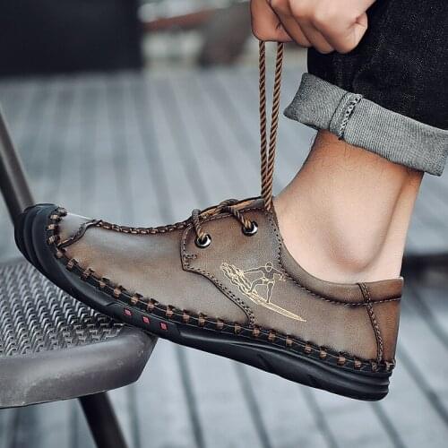 Handmade 2020 New Men Casual Shoes Leather Loafers Comfortable Mens Shoes Quality Split Leather Flat Moccasins Men Sneakers 48