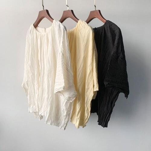 100% silk Woman White Black Crinkled silk Tops blouse Round Neck Folds detail Blouse Drop Shoulder oversized top