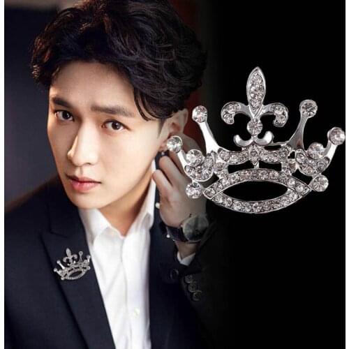 High-end Korean Luxury Crystal Crown Brooch Lapel Pin Badge Retro Brooches Srcaf Buckle Mens and Womens Clothing Accessories
