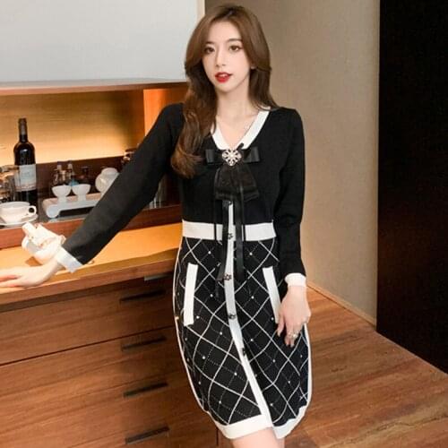 High Quality Knitted Dresses For Women 2021 Fall New Bowknot V-Neck Long Sleeve Single-Breasted Plaid Contrast Sweater Dress