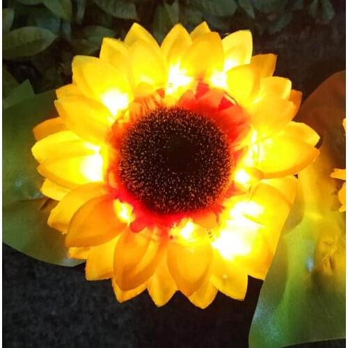 2Pcs LED Sunflower Style Lawn Lamp Outdoor Waterproof Courtyard Garden Lamp