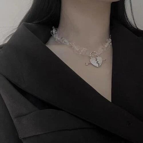 Korea Rhinestone Heat Pendant Necklace Fashion Transparent Acrylic Clavicle Chain Choker for Women Collar Statement Jewelry