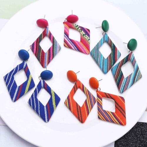 Fashionable New Cold Wind Earrings Hollow Geometric Cloth Ethnic Style Earrings Temperament Earrings Gift