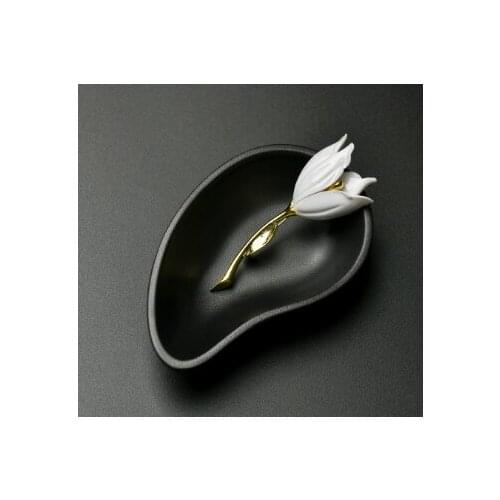 2021 New Fashion Jewelry Accessories White Tulip Brooch Unique Popular Party Mother And Daughter Pin Brooch
