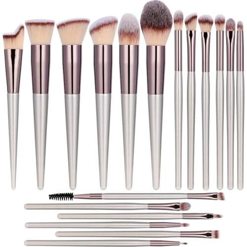 Makeup Brush Set 18 Pcs Premium Synthetic Foundation Powder Concealers Eye shadows Blush Makeup Brushes Champagne Gold