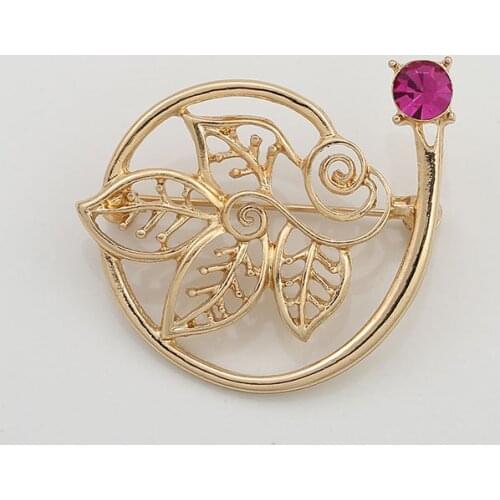 See you, goldfish grass with diamond autumn and winter new sweater cardigan coat windbreaker fashion versatile Brooch