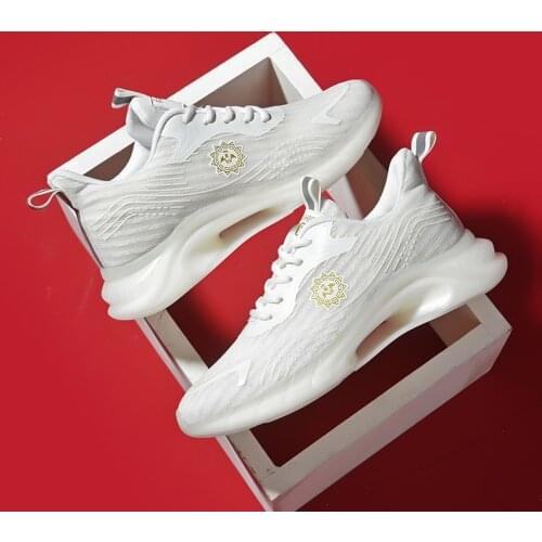 Fashion Designer Mens Athletics Shoes Ultras Breathable Sneakers Weaving Man White Clear Sole Trainers Hombre Casual Footwear